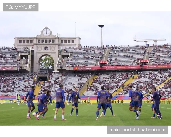 西甲官网恢复巴萨主场为诺坎普，临时主场蒙锥克奥林匹克体育场信息被撤下